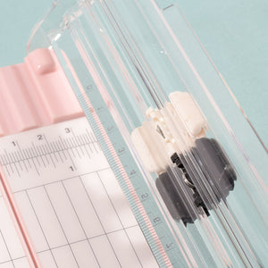 Vaessen Creative • Papierschneide- und Falzmaschine 15x30,5cm, Rosa